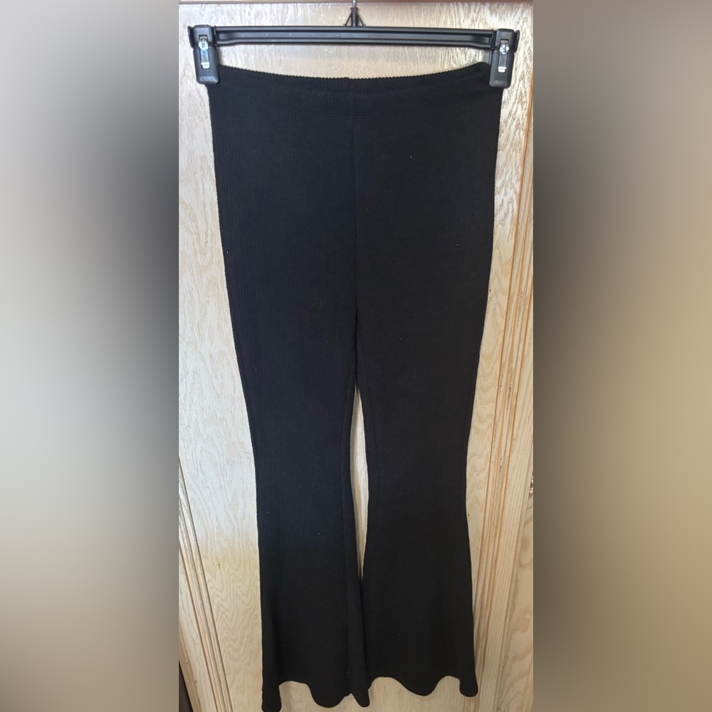 Fashion Nova Black Ribbed Flared Leggings‎